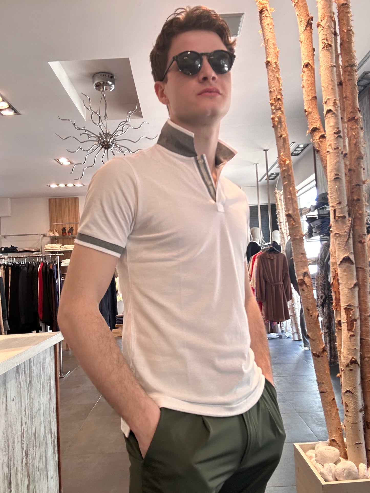T-SHIRT